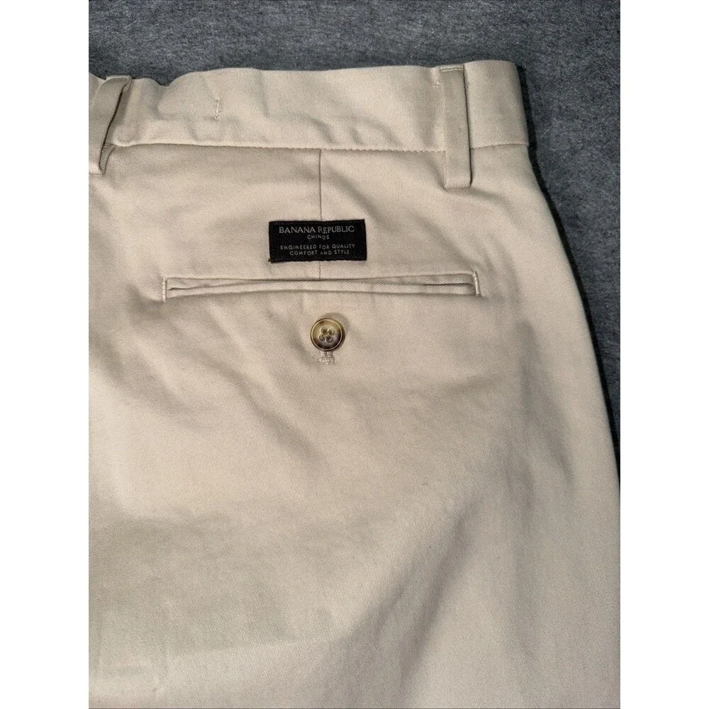Banana Republic Dawson Chino Pants Khaki Beige Flat Front Mens Size 30x30